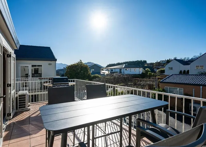 3br - Walk To & Town Apartment Wanaka