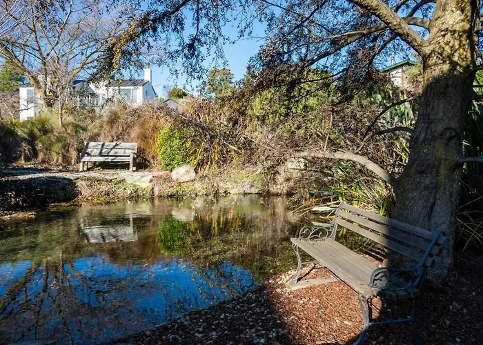 3br - Walk To & Town Apartment
